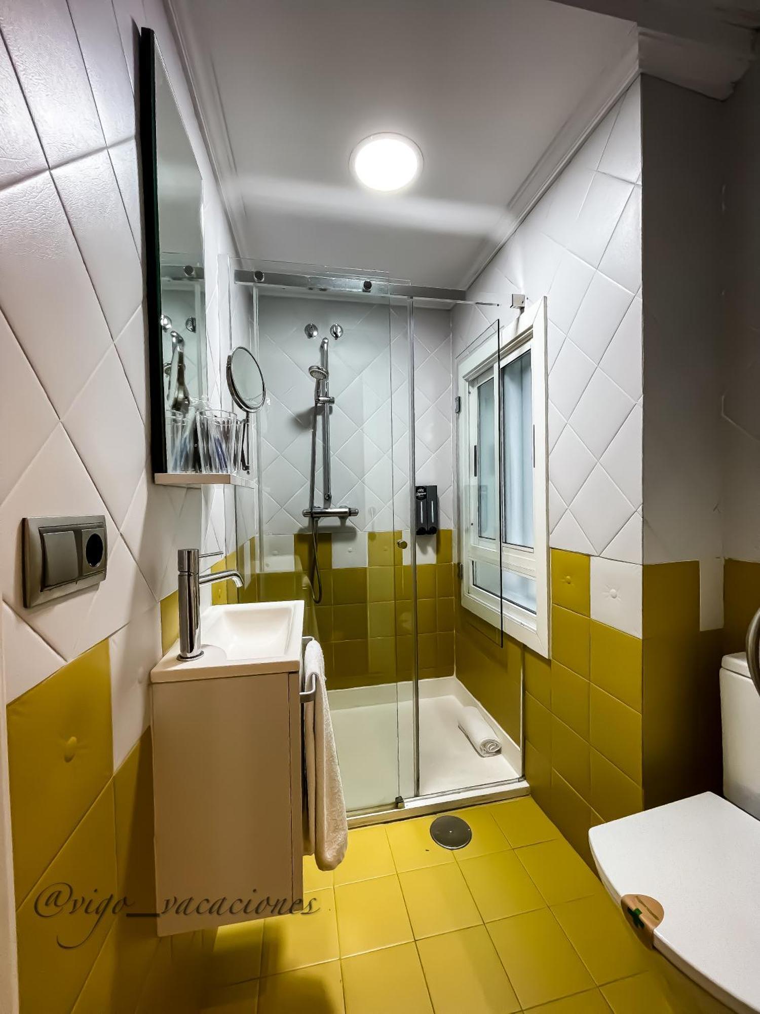 Acogedor Piso Familiar Travesia Vigo Exterior foto